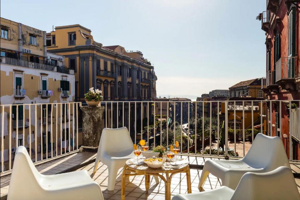 N'Atu Sole Apartment&Terrace Napoli Bagian luar foto